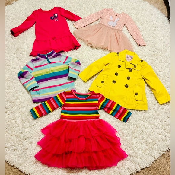 Lot of Girls Clothes - Picture 1 of 9